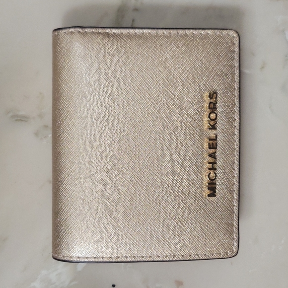 Michael Kors Gold Wallet - Picture 1 of 3